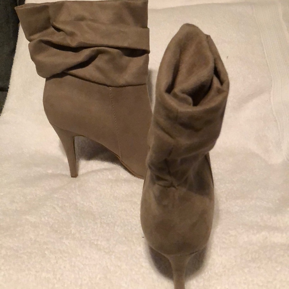Women’s boots